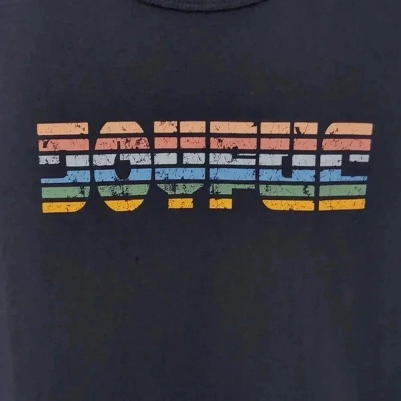 Candace Cameron Bure Short-Sleeve Holiday Graphic Tee - Picture 4 of 9